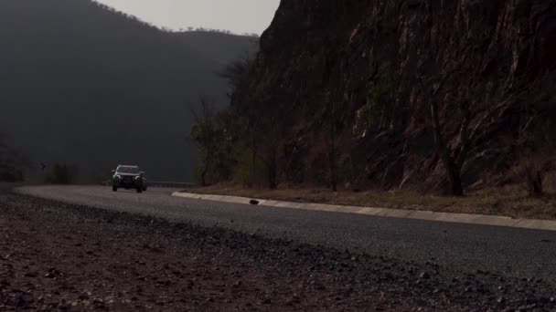 Bilar Som Färdas Längs Motorväg Sydafrika — Stockvideo