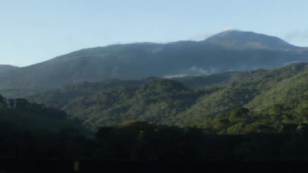 Vista Das Montanhas Durante Uma Viagem Carro — Vídeo de Stock