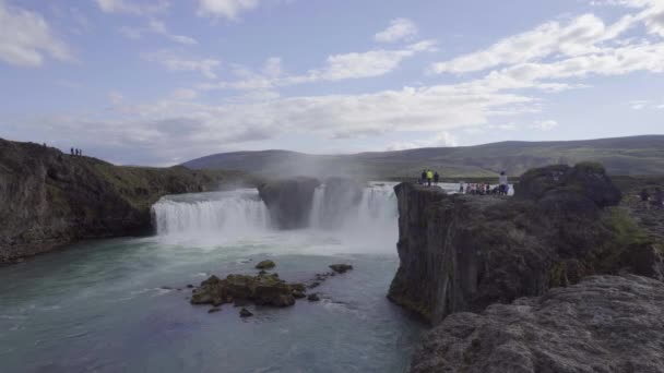 Wodospad Godafoss Lecie Turystami Islandia — Wideo stockowe