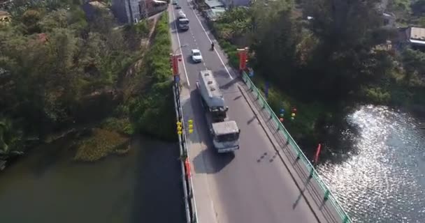 Luftaufnahme Nach Einem Motorradübergang Über Eine Brücke Hoi Vietnam — Stockvideo