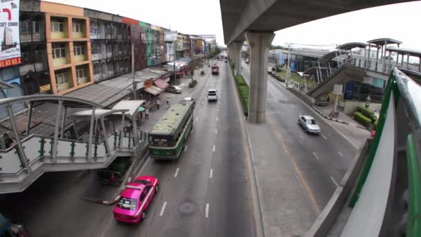 Bangkok Thaïlande Gare Ferroviaire Avec Train Arrivant — Video