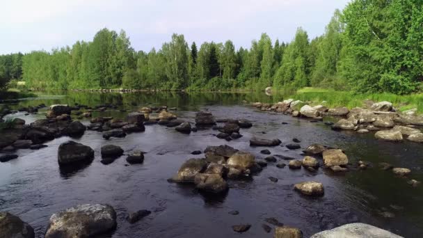 Survol Rapides Rocheux Finlande — Video
