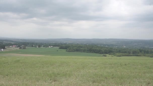 Rolling Green Hills Lots Clouds Shot Gimbal Push — Stok Video