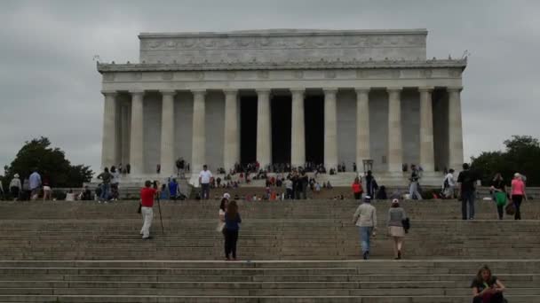Washington Memorial Desde Los Escalones Delanteros — Vídeos de Stock