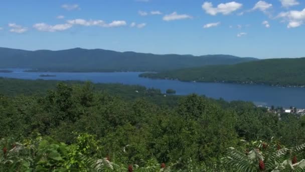 Vacker Panorama Över Lake George Valley Sommardag — Stockvideo