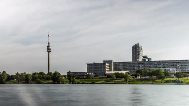 Uitkijkend Donau Naar Skyline Van Danaucity Wenen Oostenrijk — Stockvideo