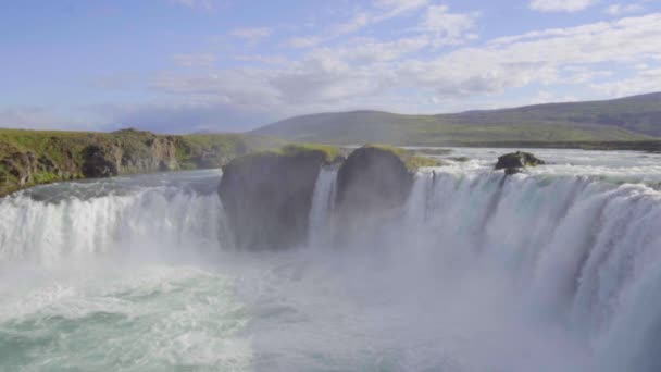 Slow Motion Vackra Island Vattenfall Godafoss Brett — Stockvideo