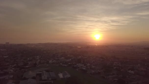 Puesta Sol Sobre Vista Ciudad — Vídeo de stock