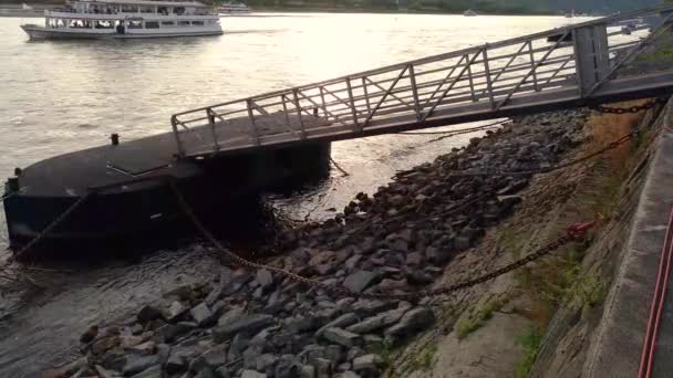 Niedriges Wasser Durch Globale Erwärmung Und Kein Niederschlag Deutschland Rhein — Stockvideo