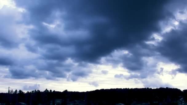 Décalage Temporel Des Nuages Dessus Une Forêt Dans Une Province — Video