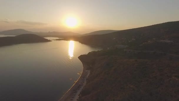 Grieks Strand Bij Zonsondergang Summer — Stockvideo