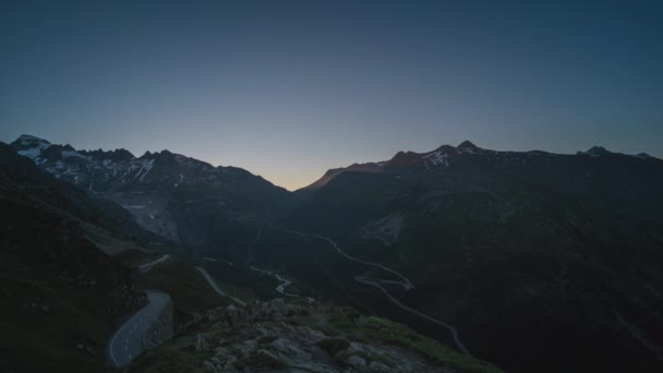 Prachtige Zonsopgang Boven Zwitserse Bergen Bij Grimselpass Timelapse — Stockvideo