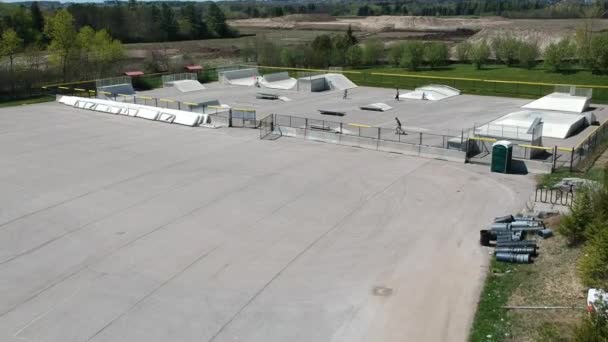 Dron Střílel Přes Skatepark — Stock video