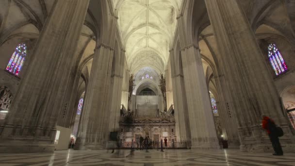 Zeitraffer Des Innenraums Der Kathedrale Von Sevilla — Stockvideo