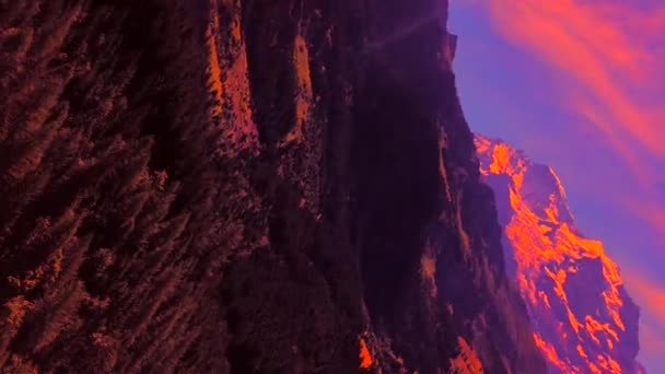 Una Visione Psichedelica Delle Alpi Svizzere Correzione Cromatica Estrema Cinematografia — Video Stock
