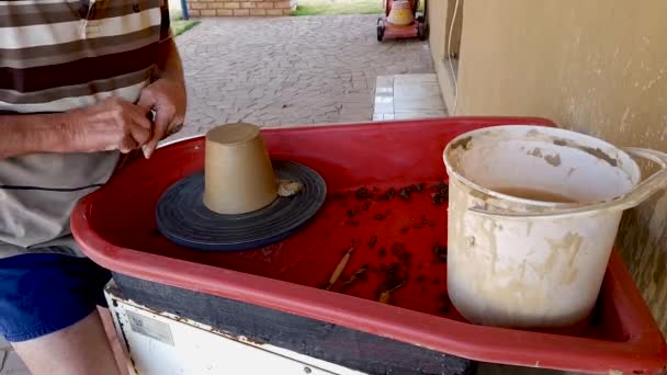 Time Lapse Pottery Trimming Terracotta Pot Pottery Wheel — Stock Video