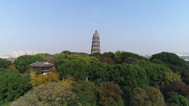 Vista Aérea Histórica Pagoda Inclinada Tiger Hill Suzhou China — Vídeos de Stock