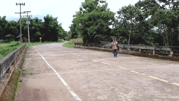 Taylandlı Anne Chiang Rai Tayland Balık Tutuyor Balık Yakalıyor — Stok video