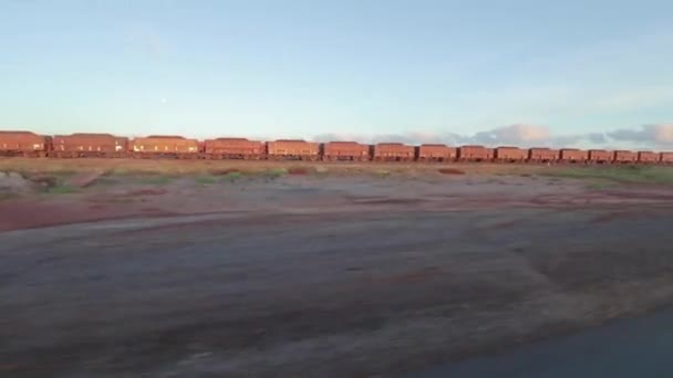 Die Von Bhp Billiton Betriebene Mount Newman Eisenbahn Ist Ein — Stockvideo