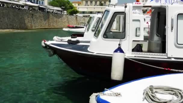 Boats Spetses Marina Argo Saronic Island Greece Floating Water Parcked — Stock Video