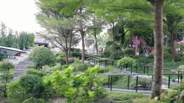 Yavaş Hareket Sentosa Singapur Daki Parkın Manzarası Boyunca Kaymak — Stok video