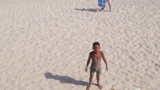 Einem Heißen Sommertag Copacabana Strand Rio Janeiro Brasilien — Stockvideo