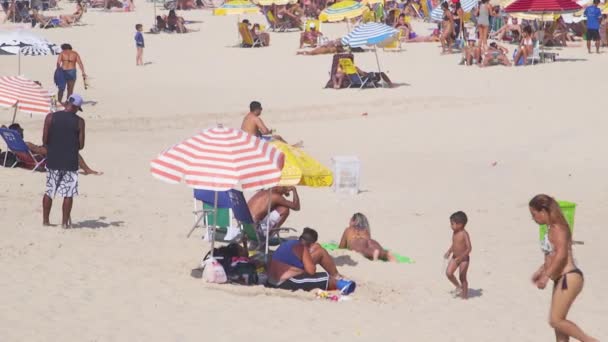 Sıcak Bir Yaz Günü Rio Janeiro Brezilya Copacabana Plajı — Stok video
