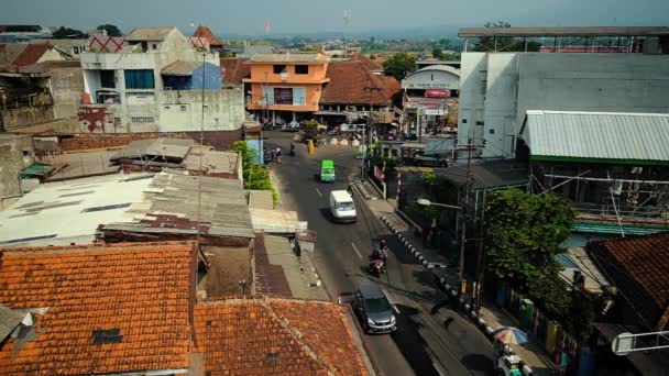 Geleneksel Eski Bina Eski Şehir Hisleriyle Endonezya Yağmur Şehri — Stok video