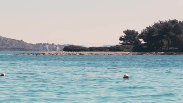 Klem Van Een Strandje Gelegen Een Eilandje Kroatische Zee — Stockvideo