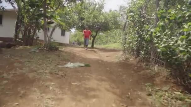 Kráčím Prašné Stezce Malé Vesničce Ostrově Little Corn Nikaragua — Stock video