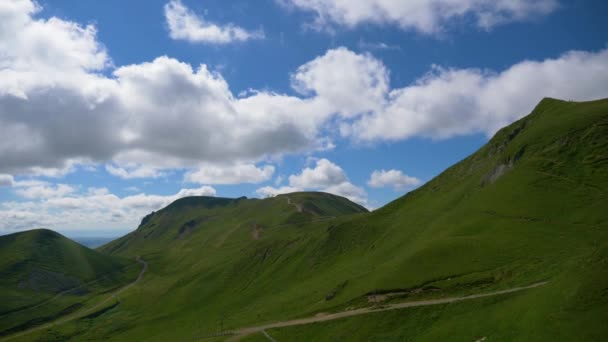 Panorama Paesaggio Montano Durante Una Giornata Sole Estate Alvernia Francia — Video Stock