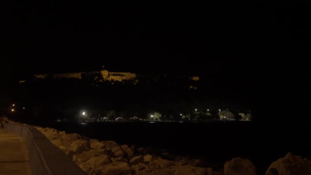 Castillo Mytilini Por Noche Desde Muelle Del Puerto — Vídeos de Stock