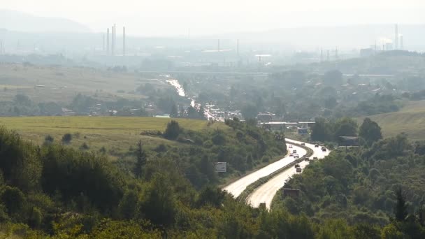 Tampilan Jauh Dari Jalan Dengan Lalu Lintas Dekat Pernik Bulgaria — Stok Video