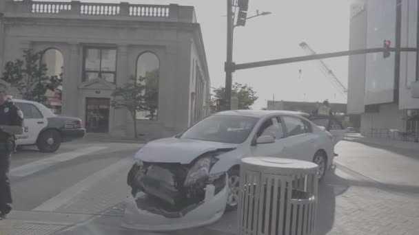 市街地における自動車事故の余波の地レベル図 — ストック動画
