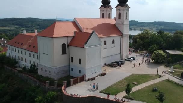 Geweldige Drone Beelden Van Tihany Gelegen Balaton Hongarije Heeft Een — Stockvideo