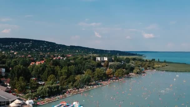 Zdjęcia Dronów Nad Samym Jeziorem Alsrs Balaton Lake Łodzie Piękna — Wideo stockowe