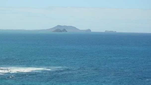 Mehrere Kleine Abgelegene Inseln Auf Der Windseite Von Oahu Hawaii — Stockvideo