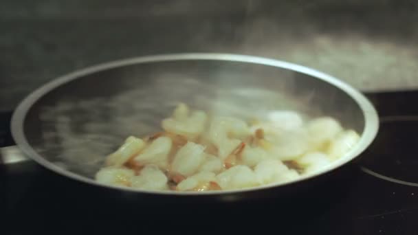 Shrimps Butter Pan — Stock Video