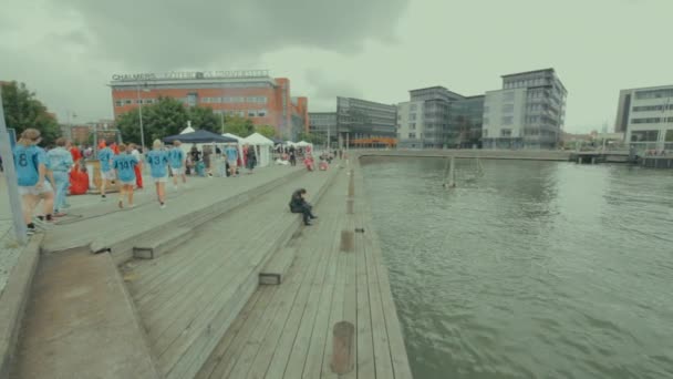 Estudantes Universidade Chalmers Gotemburgo Participam Eventos Divertidos Longo Orla Marítima — Vídeo de Stock