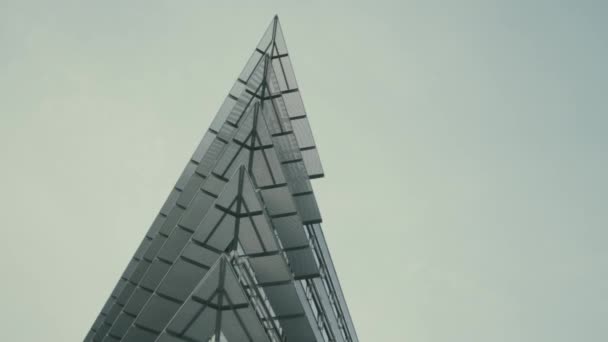 Pico Puntiagudo Edificio Campus Universidad Chalmers Contra Cielo Gris Colegio — Vídeo de stock