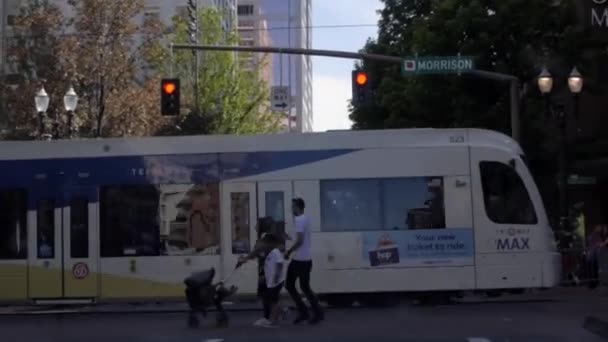 People Walking Next Portland Transportation City Buildings Background — Stock Video