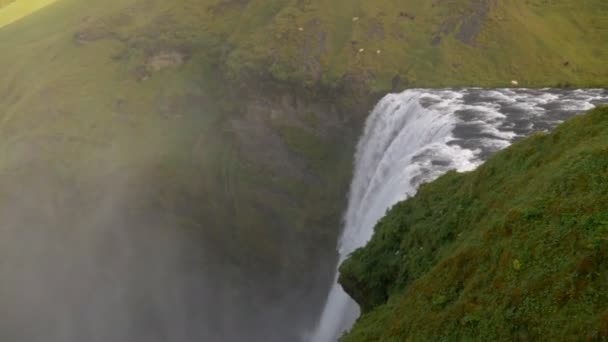 Majestic Καταρράκτη Στην Ισλανδία Pan Πλάνο — Αρχείο Βίντεο