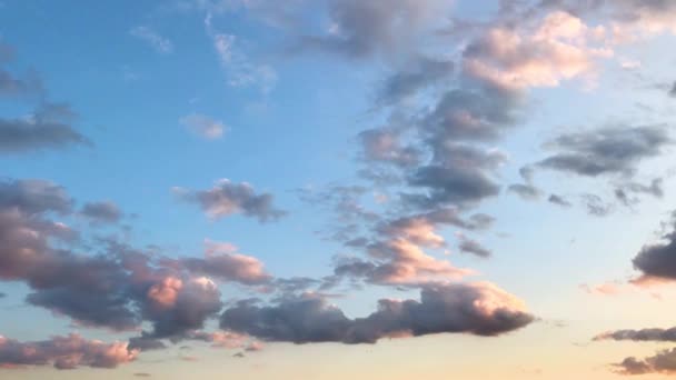 Puesta Sol Cielo Con Hermosas Nubes — Vídeos de Stock