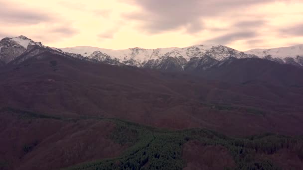 Vacker Utsikt Över Bergen Vid Solnedgången — Stockvideo