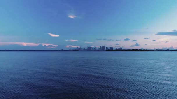Miami Városkép Víz Felett Háttérben — Stock videók