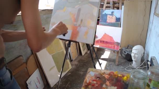 Atelier Pittura Artista Aggiungere Colori Inclinare — Video Stock