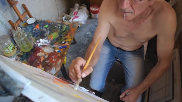 Atelier Schilderen Kunstenaar Kunstenaar Schilderen Top Shot — Stockvideo