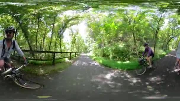 360 Mature Man Woman Bicycling Pulling Trailer Dog Rail Trail — Stock Video