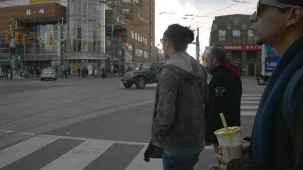 Toronto Ontario Canada Shot Slow Motion People Crossing Street Chinatown — Stock Video