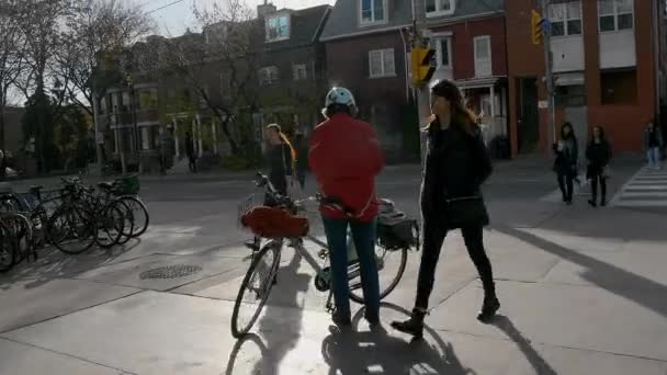 Toronto Ontario Canada Shot Slow Motion People Walking Chinatown Downtown — стокове відео